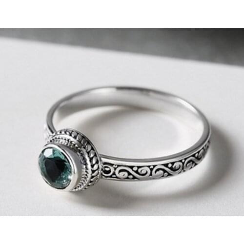 2020 new s925 pure silver jewelry personalized fashion inlaid with green crystal woman ring cut Baroque style female ring