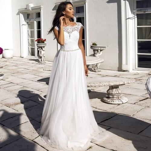 Beach Wedding Dress 2021 Scalloped Lace Appliques Beaded Belt Floor Length Illusion Back Women Brides Lady Robe De Mariee