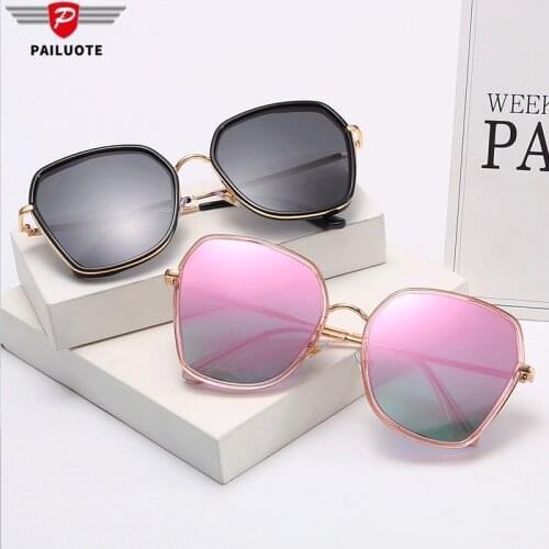 Exquisite Square Fashion Sunglasses for Women Summer 2021 Vintage Female Shoping Travel Frame Material Metal Men Glasses Luxury