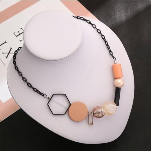 Womens Sweater Chain Necklace Geometric Irregular Resin Beaded Necklaces Adjustable Length for Woman Girl Party Jewelry