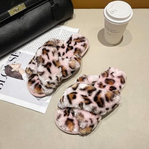 Women 2021 New Autumn and Winter Indoor Fuzzy Design Slippers Female Luxury Cozy Fluffy Warm Slipper Soft Plush Home Flip Flops