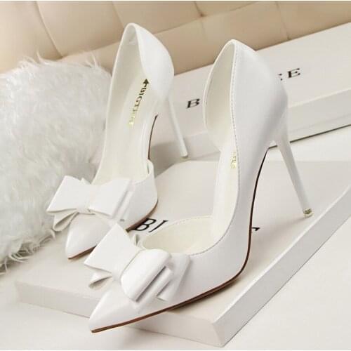 2019 Spring And Summer New The Fine With Pointed Single Shoes Shallow Mouth Side Bow High Heels 10CM White Female