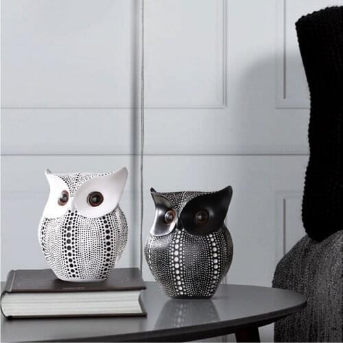 Modern Owl Resin Crafts Ornaments Black White Animal Miniature Figurines Fairy Garden Living Room Home Decoration Accessories