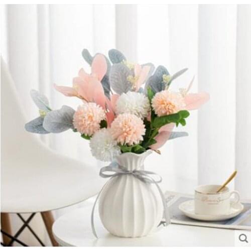 European-style fashionable and fresh ceramic vases, home and office desktop decorations, beautiful flowers