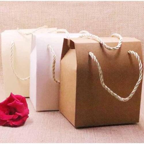 20pcs 2018 hot sale New DIY Candy Box Gift BOX 6Colours Wedding Favourate Box For Card Cookies 8.9x10.5x6.7cm Wedding Cake Box