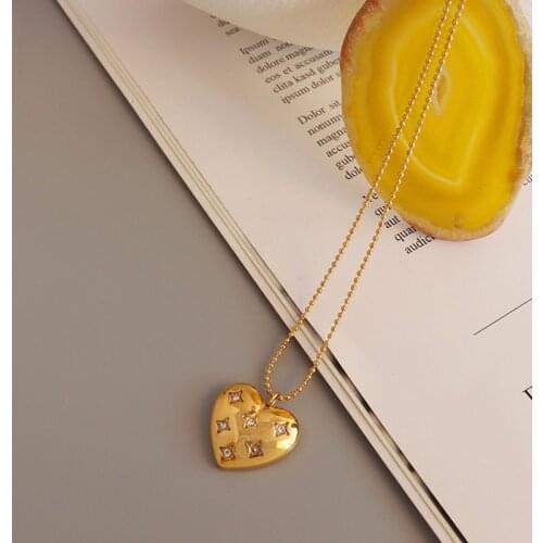 Heart Shaped Long Golden Advanced Ladies Necklace Texture Natural Transparent Zircon Pendant Sweater Chain American Designer
