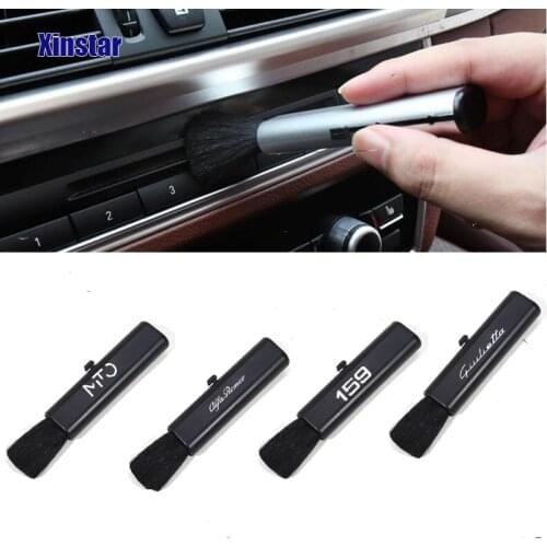 Plastic Car Air Outlet Vents Dusting Brush sticker For Alfa Romeo Giulia Giulietta 159 156 MITO Stelvio 147 Sportiva