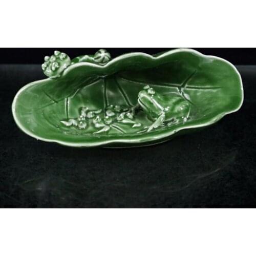 China ceramic frog Lotus leaf crafts statue
