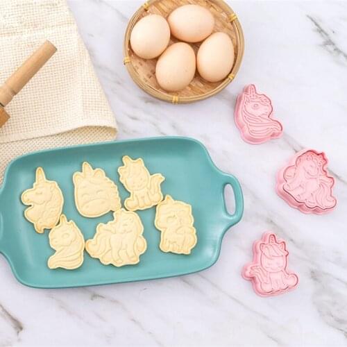 6Pcs/Set DIY Cute Cartoon Unicorn Shape Fondant Cake Cookie Cutter Mold 3D Biscuit Decorating Moulds Kitchen Baking Tools