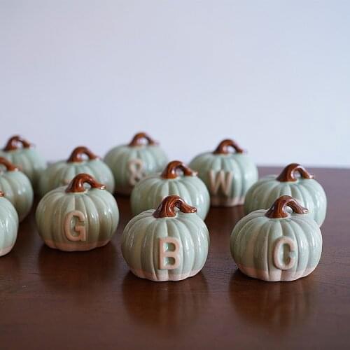 Retro English letter ceramic pumpkin decor festival Ornament table home creative gift fairy garden miniatures figurine CL110604
