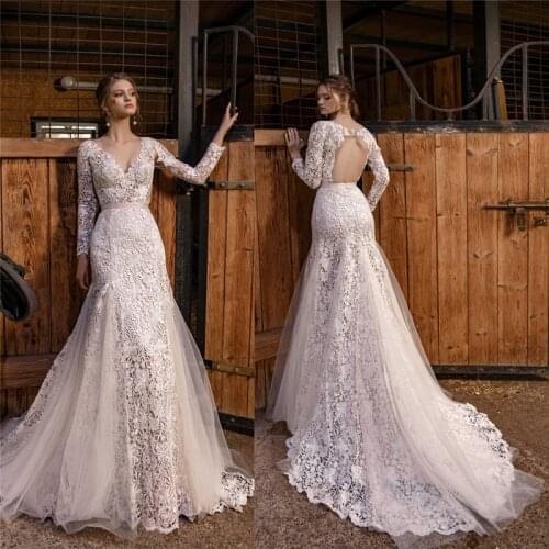 Beautiful V-Neck Long Sleeves Lace Mermaid Wedding Dresses Sexy Open Backless Tulle Pleated Fishtail Bridal Gowns Garden
