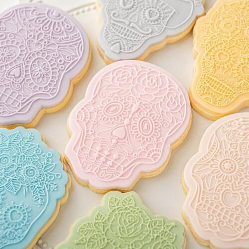 Cake Decorating Tool Skull Head Cookie Stamp Mold Halloween Flower Fondant Mold Cookie Cutter Stamp Embosser for Day of The Dead
