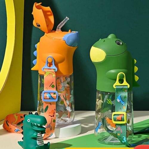 Universal 560ml Safe Kids Straw Feeding Bottle PP Water Bottle Easy Cleaning for School