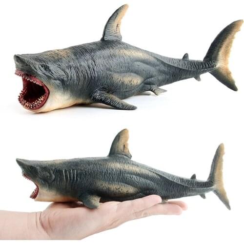 魅隆 Figures With Animals