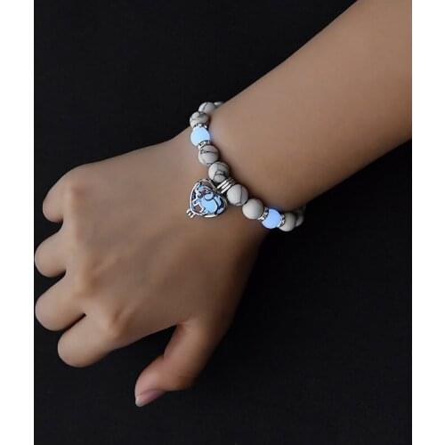 Glowing In The Dark Natural Stones Elastic Bracelet Luminous Heart Shaped Charm Bracelet for Women Fashion Fluorescence Jewelry