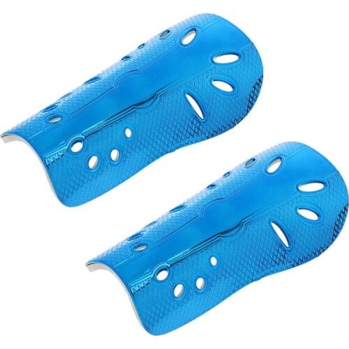 1 Pair Shin Pad Shin Guard Soccer Protective Gear Sports for kids, children, teens, youth, junior 16 x 7.5 x 3 cm