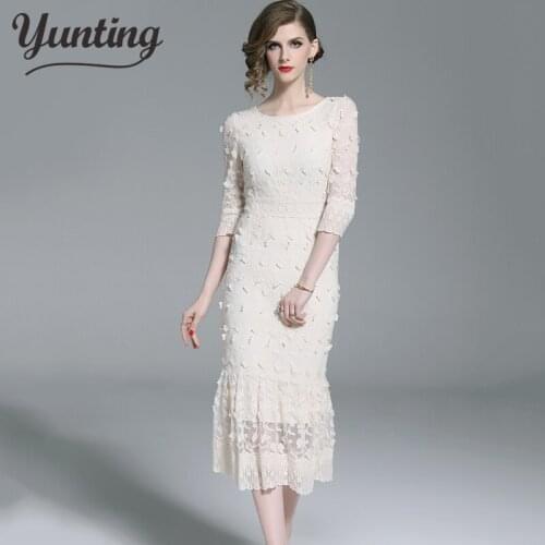 Elegant O neck pleated lace dress women Casual embroidery plus size long dress Sping Autumn ladies party dress