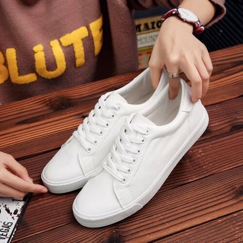 New spring and autumn low-top mens casual shoes fashion PU leather white shoes flat mens shoes vulcanized sports shoes