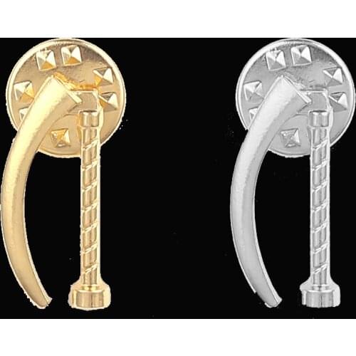Creative Laryngoscope Brooch Gold Silver Color Chemistry Brooch for Emergency Doctor Nurse Physicians Science Medical Students