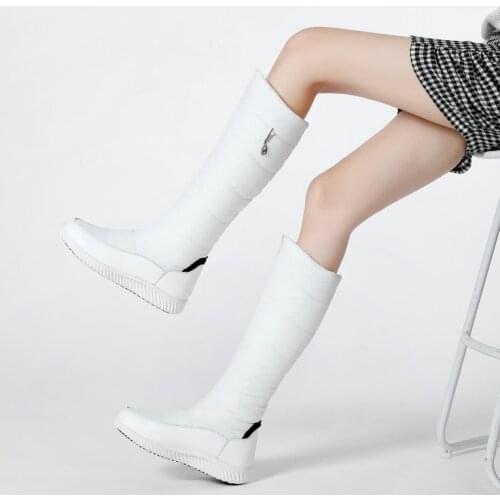 2021 Winter New Waterproof Womens Boots Fashion Metal Height Increase Knee Boots Ladies Flat Sleeve Boots