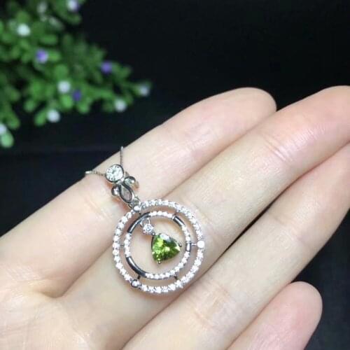 925 silver inlaid with natural olivine pendant Emerald pendant European and American fashion styles Birthday gift