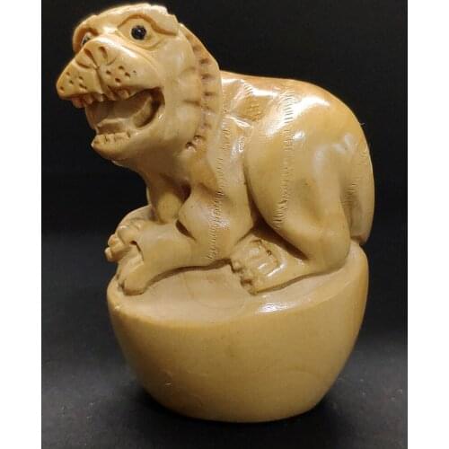 Q4361 - 2" Hand Carved Japanese Boxwood Netsuke Figurine Carving : Wealthy Tiger
