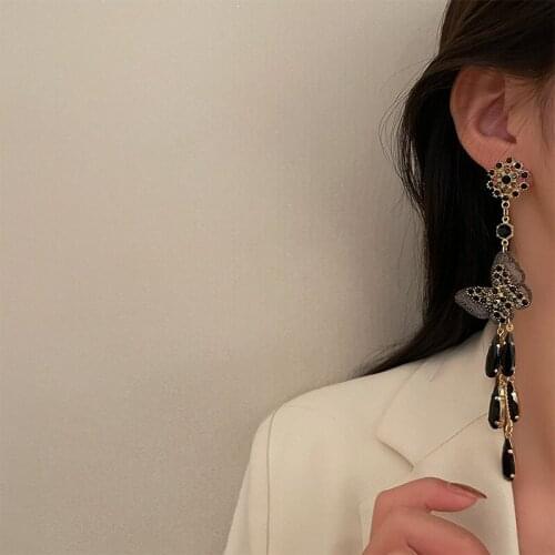 Women Jewelry Piercing Earring 2021 Trend Long Pendant Retro Woman Decorations Accessories Vintage Luxury Womens Earrings