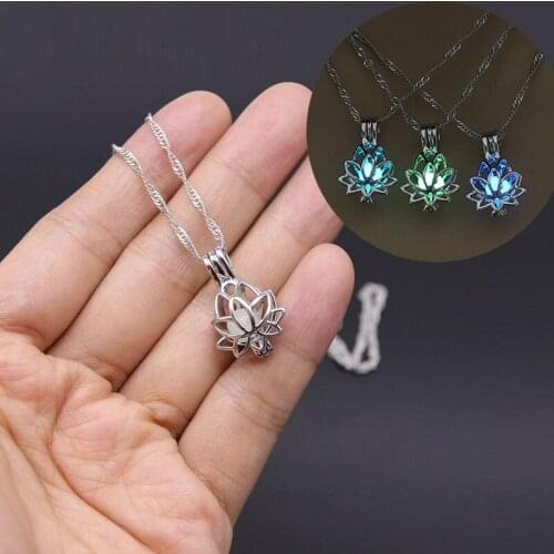 Halloween Gift Pendant Necklace Luminous Glowing In The Dark Moon Lotus Flower Shape Pendant Buddhism Necklace Jewelry Accessory