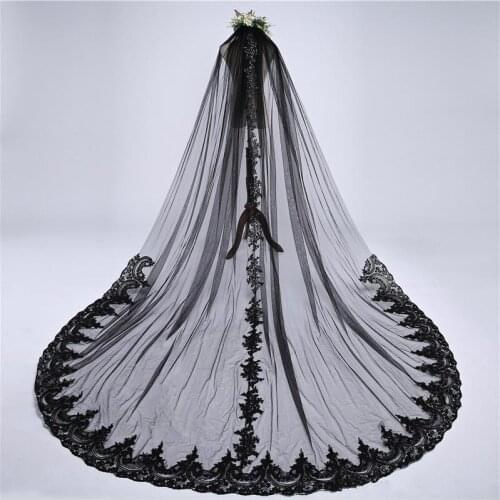 2019 Designed Bridal Veils Lace Appliques Sequins One-Layer Amazing Wedding Veils Bridal Accessories with Combs