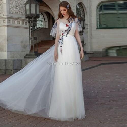 Exquisite Embroidery Flowers A Line Tulle Wedding Dresses 2021 Sheer Scoop Neckline Open Back Floor Length Bridal Gowns Vestidos