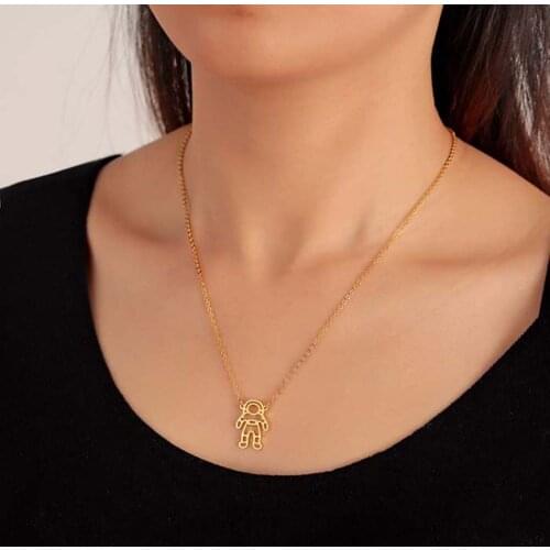 Latest Trend Astronaut Profile Pendant Necklace Fashion Mens and Womens Stainless Steel Motorcycle Party Jewelry Necklace