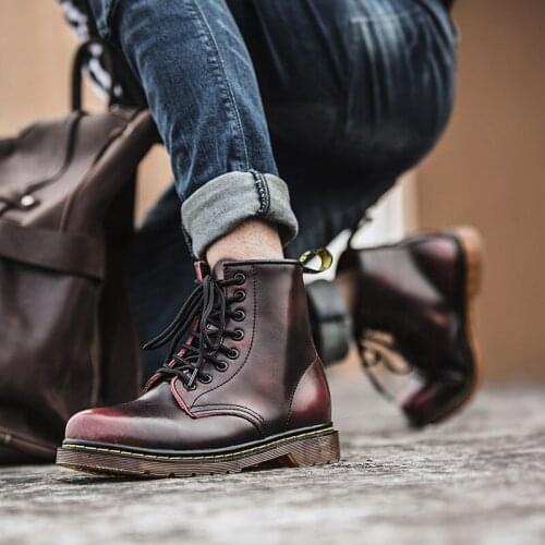 Boots Men Leather Shoe Casual Man Sports Shoes Mens Leather Hot Sneakers Boots Men Work Tenis Altos Mens Hightop Wear