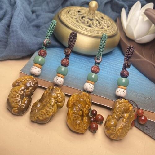 Natural Tiger Eye Stone Hand-carved Lucky Goods Beast Pixiu Brave Troops Keychain Key Holder Animal Feng Shui Car Key Chain Gift
