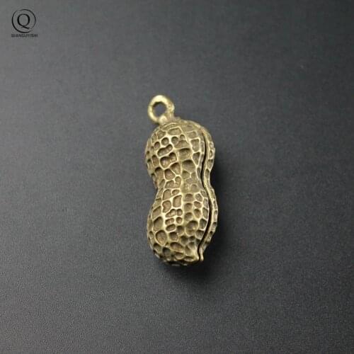 Copper Men Metal Peanut Car Accessories Keychains Pendants Gifts Vintage Brass Key Chain Rings Hanging Trinket Jewelry Keyrings