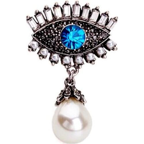 European and American fashion brooch jewelry popular retro personality eyes pearl diamond brooch accessories alloy Devils Eye