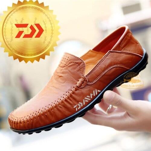 2020 DAIWA Brand Fishing Non-slip Waterproof Leather Shoes Outdoor Mountaineering Breathable Wear-resistant Casual Leather Shoes