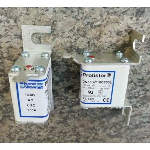 Fuses: DN00UD10C40L 1000C URD 40L D80 G076412 / DN00UD10C50L H076413 / DN00UD10C63L J076414 / DN00UD10C80L C075534 aR