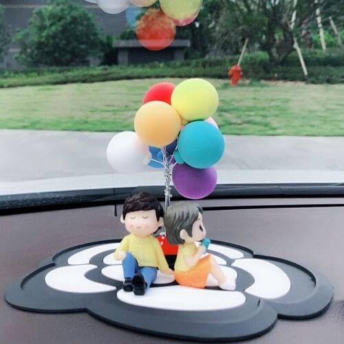 Car Accessories romantic Indoor Doll Couple Hand Creative Personality Lovely Decoration Car Ornament