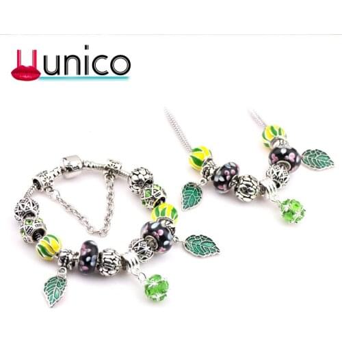 Uunico Necklaces