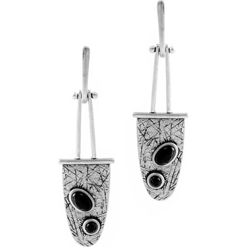 Fever&Free 2020 New Arrival Vintage Long Drop Earrings For Women Antique Gold Black Stone Boho Earrings Statement Jewelry