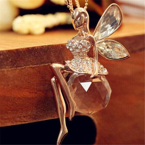 Women Angel Wings Crystal Necklace Pendant Charm Shining Rhinestone Necklace Long Sweater Chain Fashion Autumn Jewelry