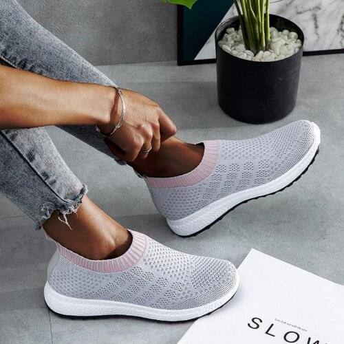 Plus Size Womens Shoes Comfort Lightweight Casual Socks Shoes Women Flying Mesh Flat Sports Shoes Breathable Platform Sneakers