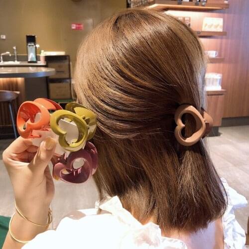 Korean Style Cream Color Hair Claw for Women Fashion Heart Shape Hair Clips Girl Party Headdress