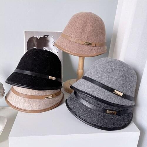 Fashion Fedora Hats For Women Autumn Winter Hat PU Edging Belt Decoration Bucket Hat Wool Dome Cap Female Windproof New 2021
