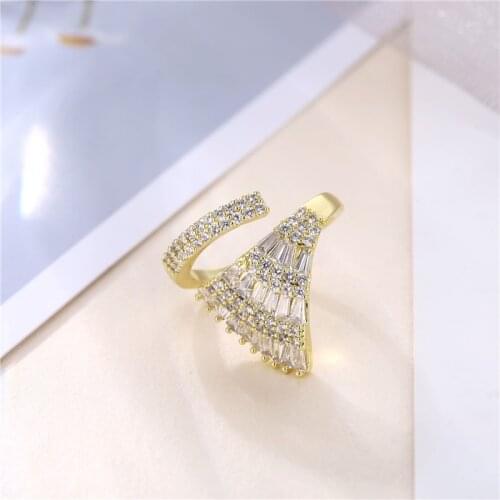 YJGS Elegant Open Inlaid Zircon Rings For Ladies Adjustable Wedding Party Engagement Ring Statement Jewelry Gift