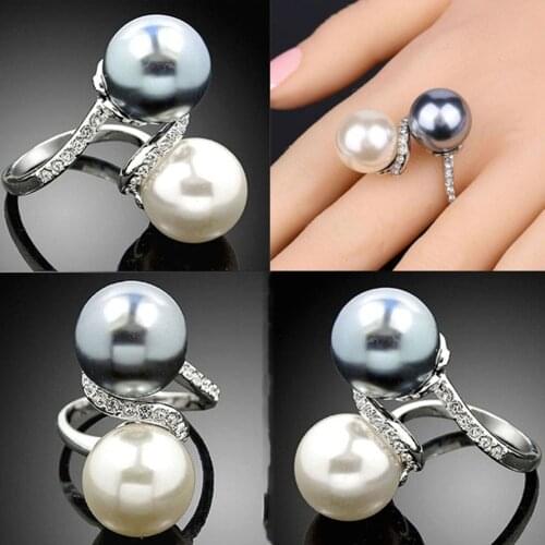 Double Color Simulated Pearl Rings For Women Shinning Rhinestones Wide Alloy Band Statement Ring Fashion Jewelry