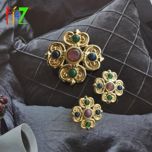 F.J4Z 2020 Trend Fashion Antique Brooches Gorgeous Elegant Resin Stone Women Pins Female Statement Unusual Earrings Accessories