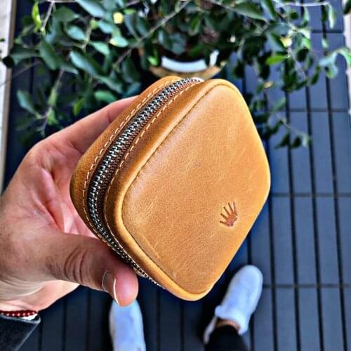 Headphone Holder Bag Storage Carrying Soft Bag Box Case Earphone Headphone Accessories Headphones Memory Card USB Cable car key gadgets Protable Headphone Bags Headphone Storage Box genuine leather