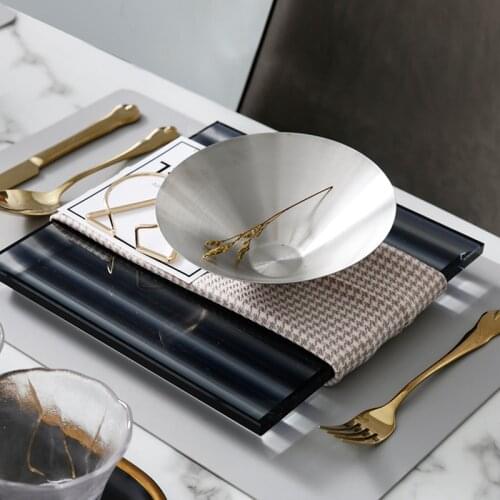 Modern Model Room Exquisite Luxury Tableware Western Tableware Cutlery Steak Set Restaurant Dining Table Glass Plate Setting