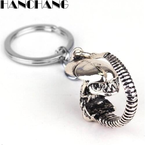 HANCHANG Movie AVP Ornaments Alien Predator Keychains Accessories for Women men Jewelry Metal Keyrings Key Chain llaveros